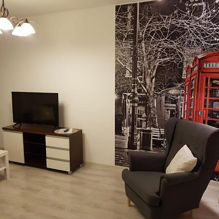 ليجنيكا Kaja Apartamenty المظهر الخارجي الصورة